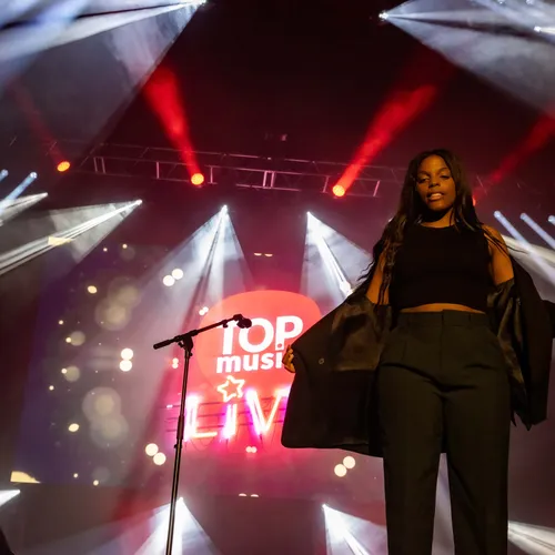 Mentissa - @ Luc Bally photographe