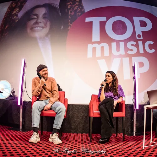 Jenifer TOP MUSIC VIP émission On Est Tous Debout Vox Strasbourg 2022 @René Higelin Photography