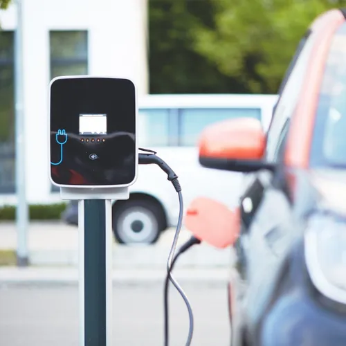 La carte grise des véhicules électriques reste (presque) gratuite...