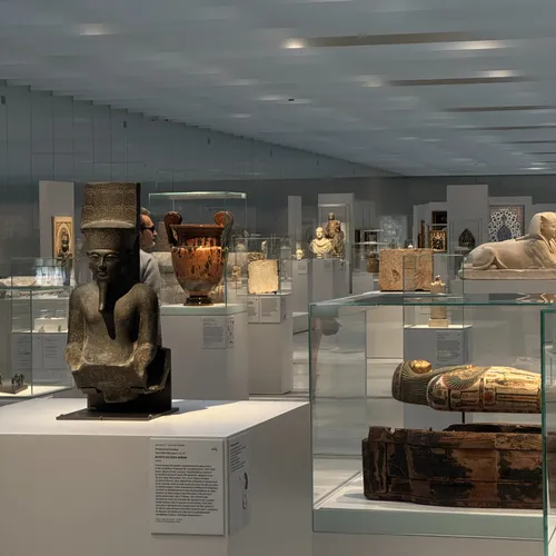 Réouverture de la Galerie du Temps au Louvre-Lens