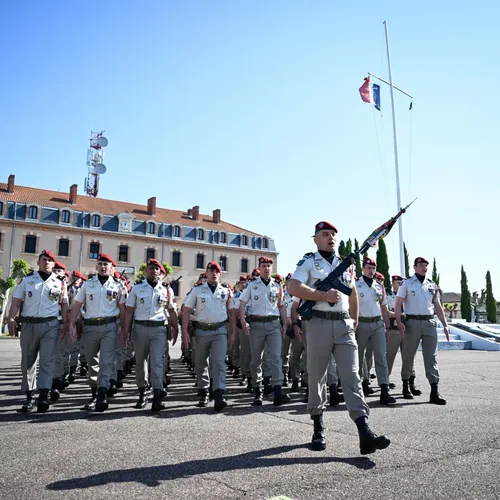 Les soldats durant l'hommage