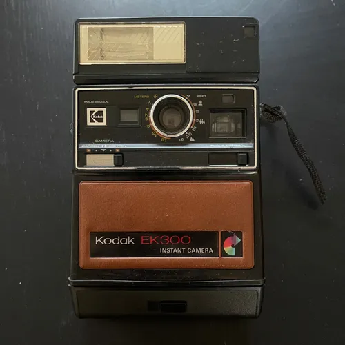 un Kodak Ek300, non fonctionnel, commercialisé fin années 1970