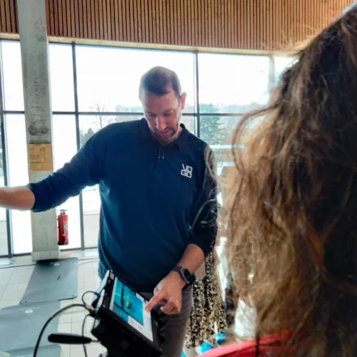 Alain Bernard sur la tablette tactile Vogoscope