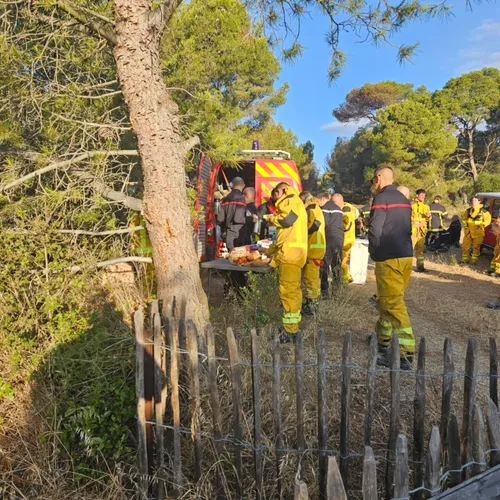 Les pompiers de l'Aveyron engagés dans l'Aude en juillet 2025.