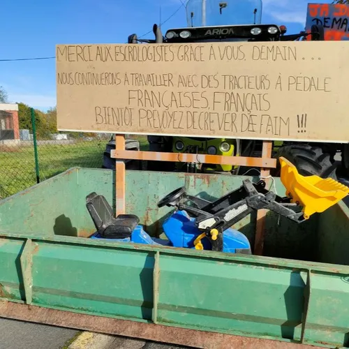 Manifestation des agriculteurs à Albi (Tarn) le 14 novembre 2023.