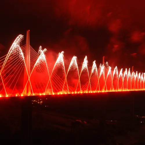 Le viaduc de Millau fête ses 20 ans