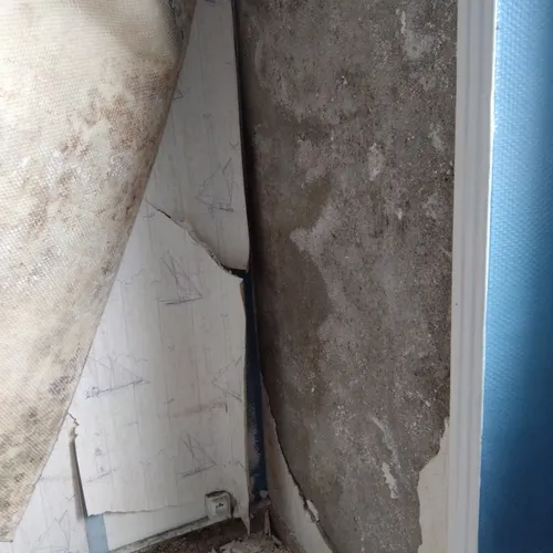 L'état de l'isolation dans la partie "saine" de l'appartement d'Arnaud Dauvé