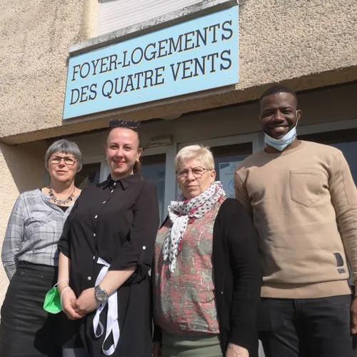 [Podcast] Une vingtaine de déplacés ukrainiens accueillis dans le...