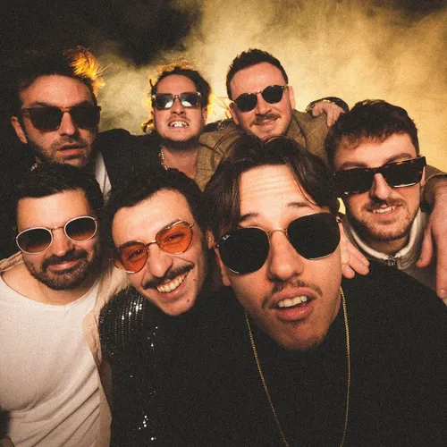 MASSBEAT: Qui est ce groupe, qui met le feu chaque été, aux scènes...