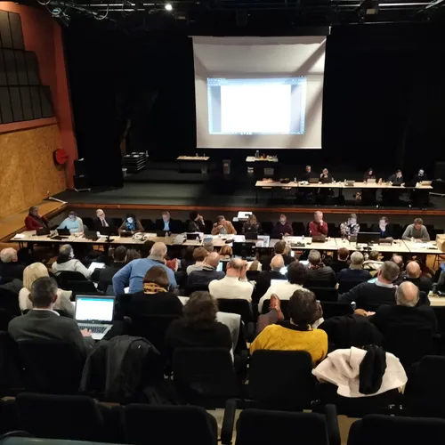 JOURNAL DU JEUDI 15 DECEMBRE ( MIDI )