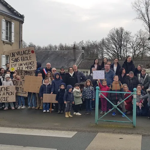 JOURNAL DU MERCREDI 19 FEVRIER ( SOIR )