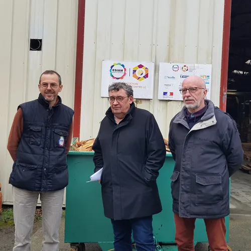 JOURNAL DU LUNDI 04 DECEMBRE ( SOIR )