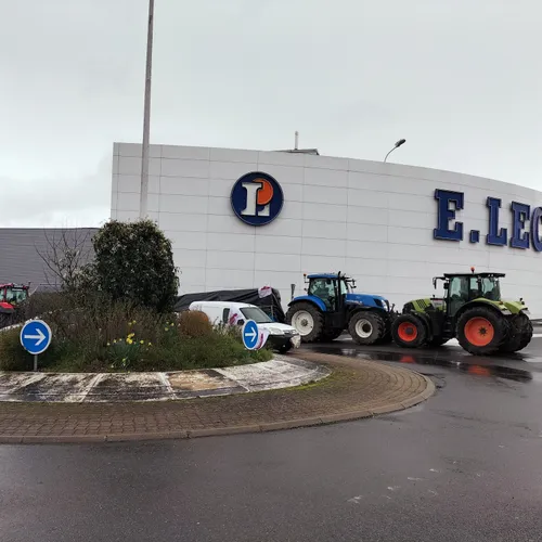 JOURNAL DU VENDREDI 23 FEVRIER ( MIDI )