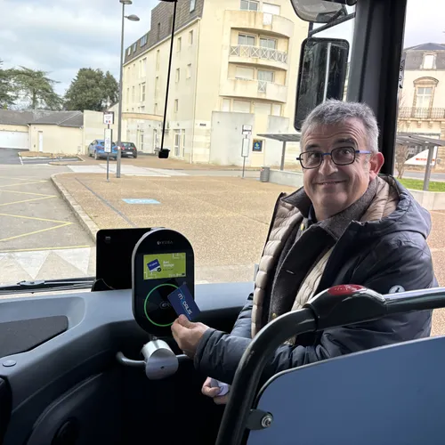 JOURNAL DU JEUDI 12 DECEMBRE ( SOIR )