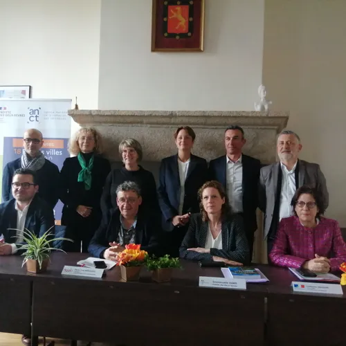 JOURNAL DU LUNDI 17 AVRIL ( MIDI )