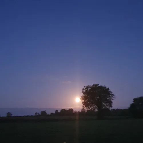 La lune rousse avant la douceur