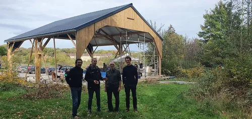 Felleries-Liessies : la création du 1er complexe apicole de la...