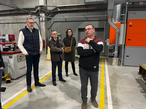 Aulnoye-Aymeries - Vallourec et le Lycée Pierre et Marie Curie...