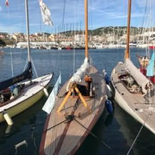LES REGATES ROYALES FONT LE SPECTACLE DANS LA BAIE DE CANNES