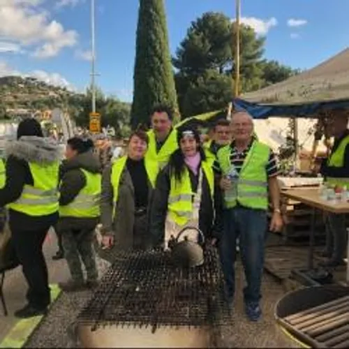 LE RETOUR DES GILETS JAUNES SUR LES RONDS POINTS