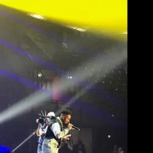 BLACK M DEVANT 2 500 SPECTATEURS AU PALAIS DES VICTOIRES