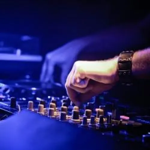 NOUVEL ALBUM THE AVENER CE VENDREDI ! ITW