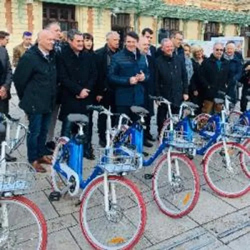 NICE JOUE LA CARTE DU VÉLO