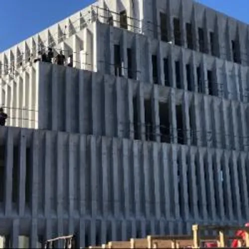 REMISE DES CLES DU BATIMENT UNIVERSITAIRE DE CANNES