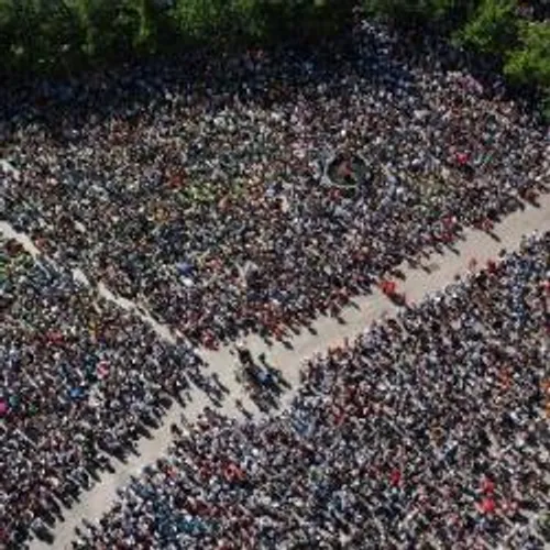 LES RASSEMBLEMENTS DE PLUS DE 1000 PERSONNES SONT INTERDITS