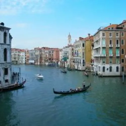 TOUTE L'ITALIE EN QUARANTAINE