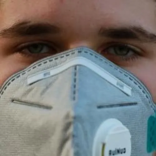 CANNES MULTIPLIE LES INITIATIVES CONTRE LE COVID-19