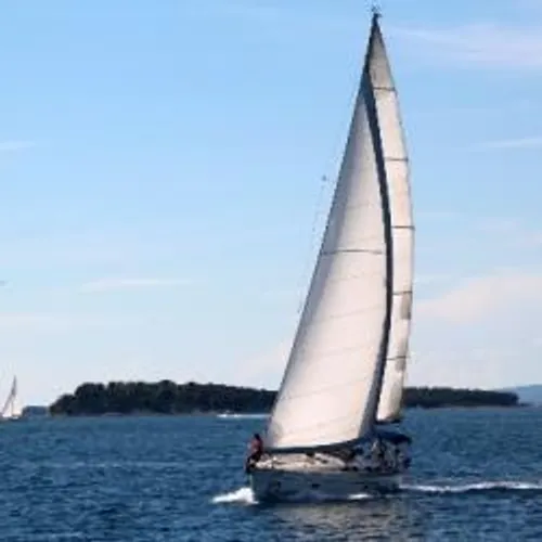 PAS DE TOUR DE FRANCE À LA VOILE