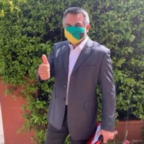 LE PORT DU MASQUE OBLIGATOIRE DES AUJOURD'HUI SUR L'ESPACE PUBLIC...