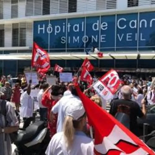 " VOUS AVEZ APPLAUDI, MAINTENANT SOUTENEZ-NOUS ! "