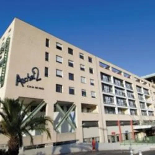 LEGERE HAUSSE DES HOSPITALISATIONS LIEES AU COVID-19 DANS LES AM ET...