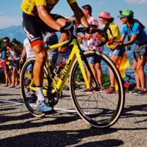 DES MESURES SANITAIRES POUR LE TOUR DE FRANCE