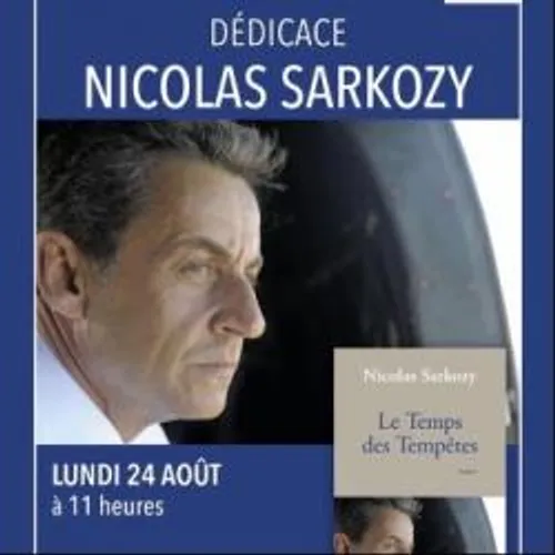 NICOLAS SARKOZY A CANNES POUR DEDICACER SON NOUVEAU LIVRE