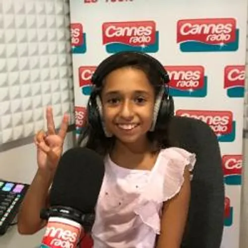 LA CANNOISE REBECCA REMPORTE THE VOICE KIDS: REACTION DE SON PROF...