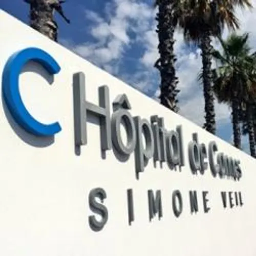 DES HOPITAUX SOUS TENSION FACE A LA DEUXIEME VAGUE DE COVID-19