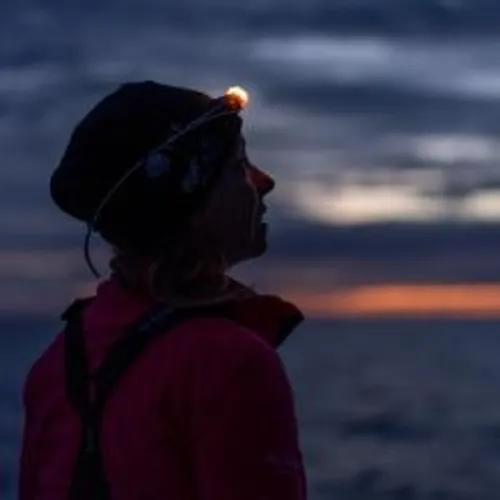 VENDEE GLOBE: LA NAVIGATRICE AZUREENNE ALEXIA BARRIER POINTE A LA...