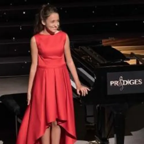 LA JEUNE PIANISTE AZUREENNE STELLA ALMONDO EN FINALE CE SOIR DE...
