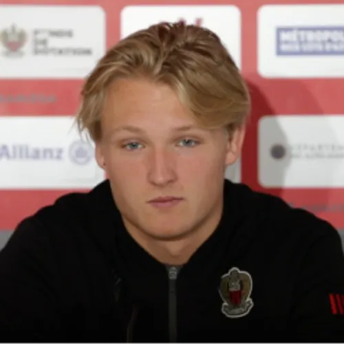 LES FOOTBALLEURS NICOIS A NIMES CE SOIR POUR RENOUER AVEC LA VICTOIRE