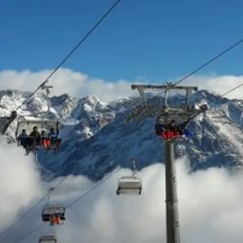 PAS DE REMONTEES MECANIQUES EN FEVRIER DANS LES STATIONS DE SKI