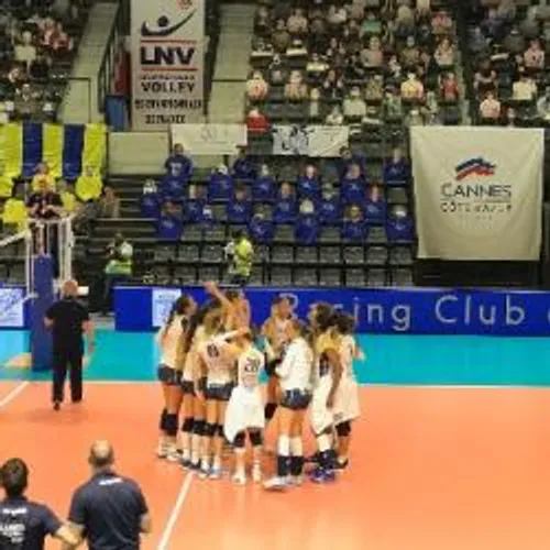 VICTOIRE DES VOLLEYEUSES CANNOISES 3-0 CONTRE ST RAPHAEL