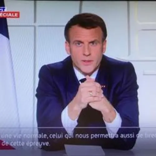 EMMANUEL MACRON DEVOILE LE CALENDRIER DU DECONFINEMENT EN 4 ETAPES