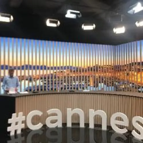 LE PALAIS DES FESTIVALS S'EQUIPE D'UN STUDIO NUMERIQUE AVEC UN...