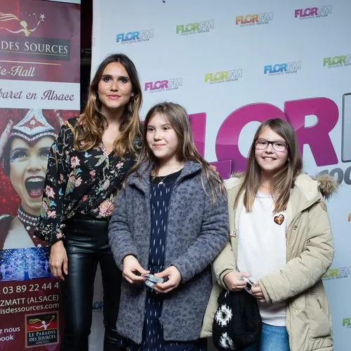 FLOR FM
