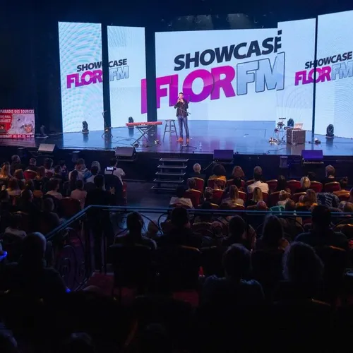 FLOR FM