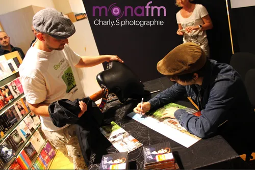 MONA FM