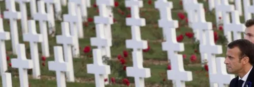Journal 17h - Emmanuel Macron à Notre Dame de Lorette, cet après...